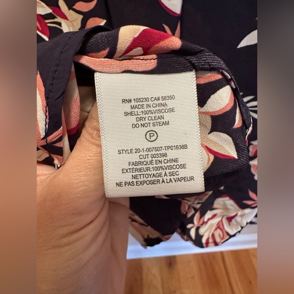 Joie Desmonda camp shirt and matching pant set size small - Picture 12 of 15